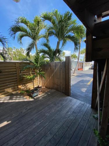 Harborside Motel & Marina – Key West, FL