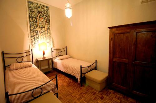 Family 2BR Apartment in Via Giulia - image 3