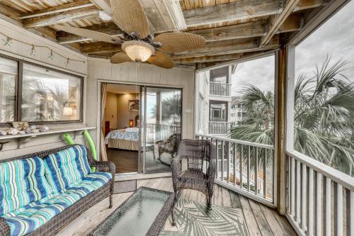 Port O'Call C-201 Isle of Palms