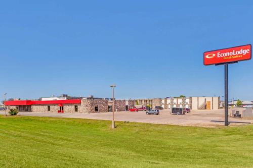 Econo Lodge Inn & Suites Brookings