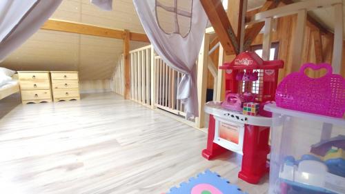 Sielanówek - Orzechowa Chatka z sauną wanną termalną jacuzzi (Sielanowek - Orzechowa Chatka z sauna wanna termalna jacuzzi) in Bjerna