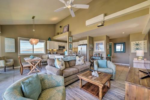Bright Kihei Condo with Pool Access and Ocean Views! Hawaii