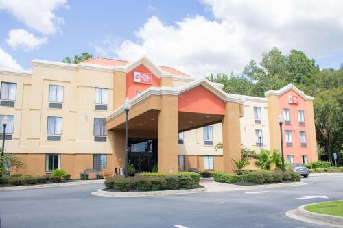 Best Western Plus Richmond Hill Inn