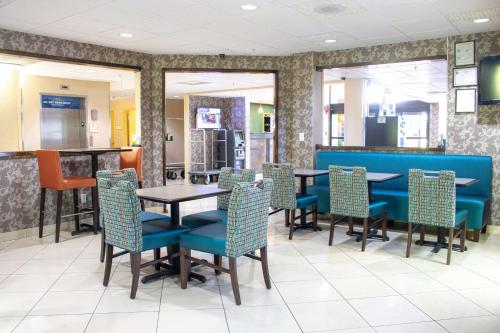 Best Western Plus Richmond Hill Inn