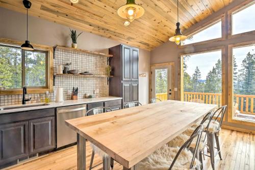 Mountainside Fairplay Cabin with Game Room and Sauna! in Fairplay, USA