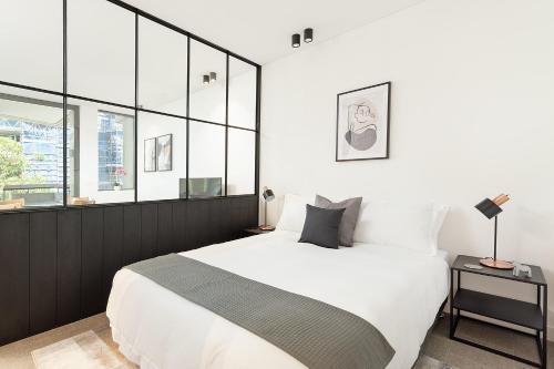Brand New Luxury Apartment in Surry Hills - image 4