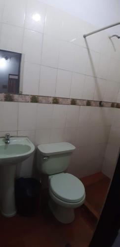 浴室, HOTEL CASA COLONIAL in 聖克里斯托