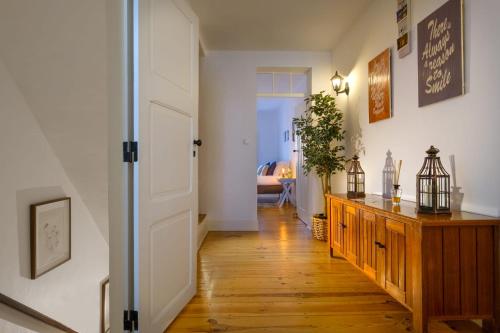  Almoura Giraldo Centro Histórico, Ferienwohnung in Évora