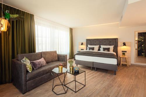 Holiday Inn - the niu, Crusoe Bremen Airport by IHG, Bremen (photo 9)