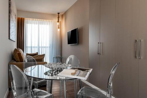 Hotel Continental - image 9