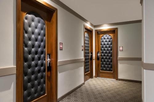 Hotel Continental - image 11