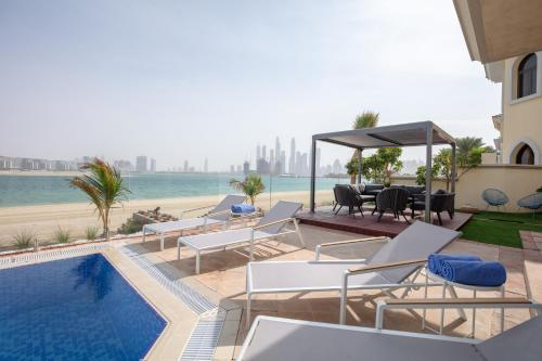 Stella Stays Gorgeous 5 BDR Palm Villa Beach Private Pool Dubai