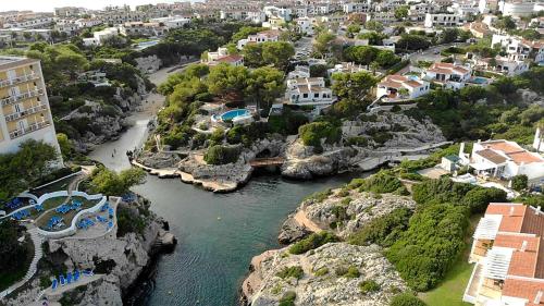  Apartamentos Blavaria in Cala en Forcat
