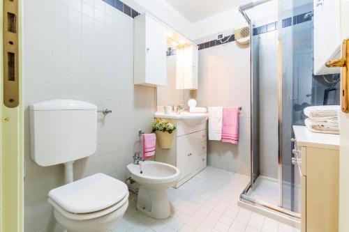 Duplex Apartment in centro con posto auto privato - image 9