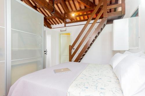 Duplex Apartment in centro con posto auto privato - image 10
