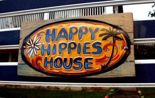 สิ่งอำนวยความสะดวก, Happy hippies House in กอเซียร์