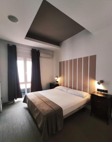 Hostal Santa Ana Colors, Madrid (fotografie 11)