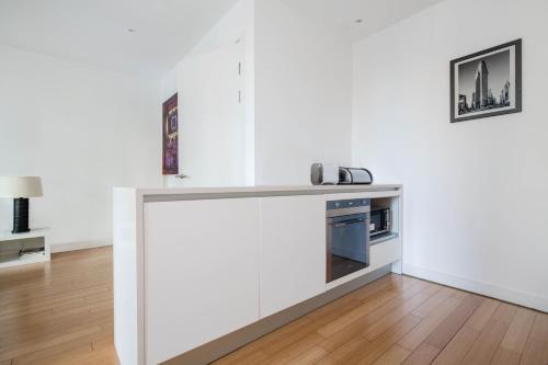 Quatermile Central Apartment - image 6