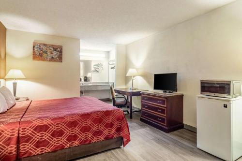 Econo Lodge Acworth - main image