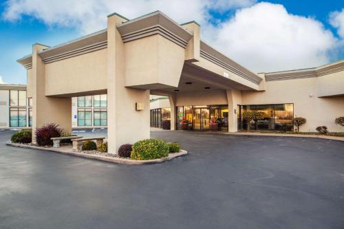 Quality Inn and Conference Center I-80 Grand Island