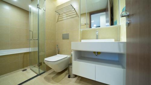 One-Bedroom Apartment image 8