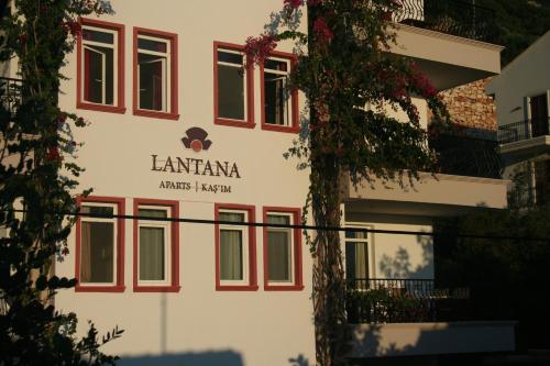 Lantana Aparts