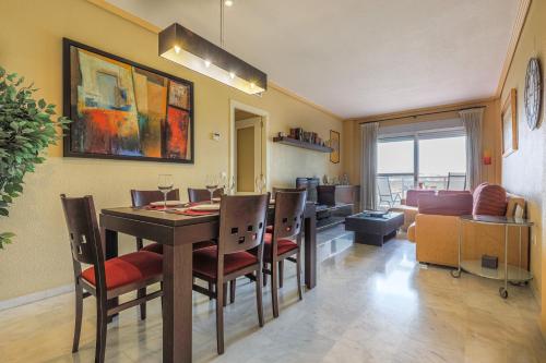  Sensacional Apt 2 Hab 2 baños 4 pax Aljarafe Metro, Pension in San Juan de Aznalfarache