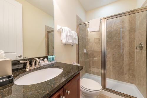 Cozy Home with Private Pool and Water Park Access - image 10