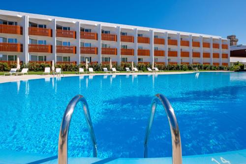 . Malibu Foz Hotel - La Maison Younan