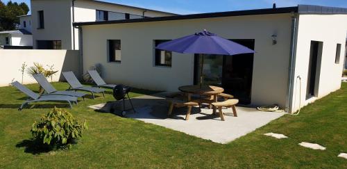 LES EMBRUNS JARDIN in Saint-Pol-De-Leon