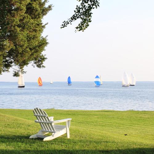 Sandaway Suites & Beach in Oxford, USA