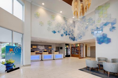 Holiday Inn Express & Suites S Lake Buena Vista, an IHG Hotel