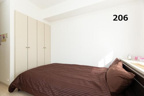 Standard Apartment 206