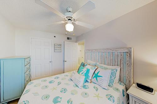 New Listing! Beachside Condo with Ocean Views & Pool condo - image 9