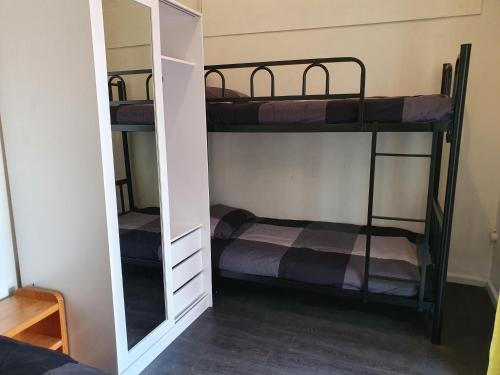 Clover Hostel Rozelle - image 14