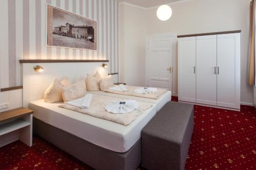 Suite image 9