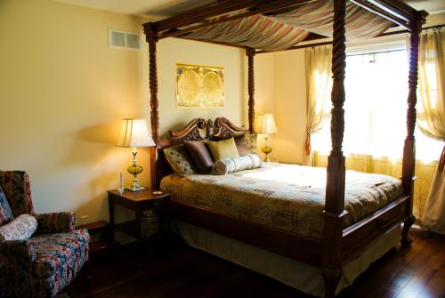 Gatekeeper's Retreat Room Type - Superior Queen Room