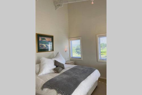 Summit Song - Thesen Island