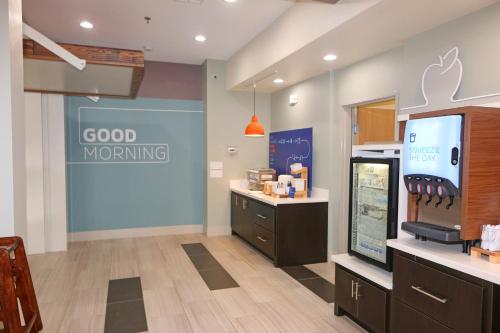 홀리데이 인 익스프레스 호텔 & 스위트 사우스 파드레 아일랜드 바이 IHG - 식음료(F&B)