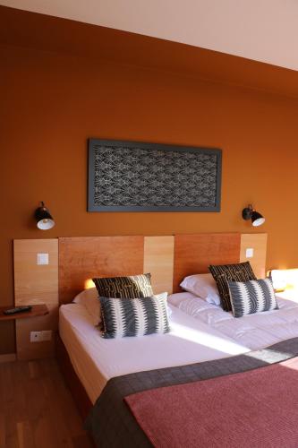 2 twin beds