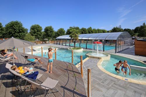 Huttopia Baie du Mont Saint Michel - Camping - Baguer-Pican