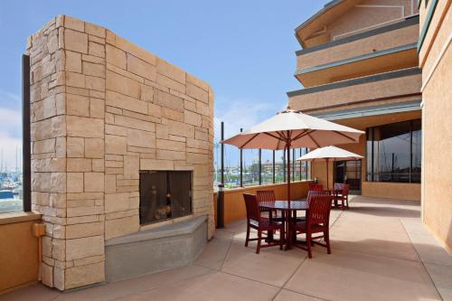 Holiday Inn Express Hotel & Suites Ventura Harbor, an IHG Hotel