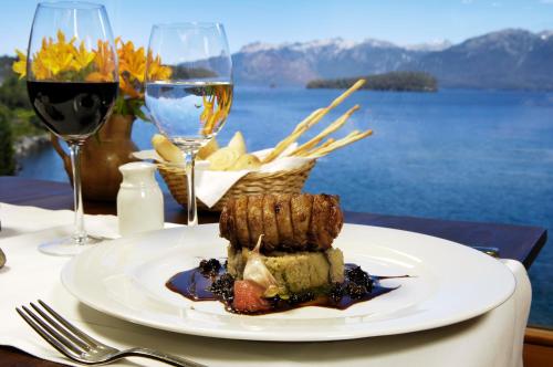 Correntoso Lake & River hotel
