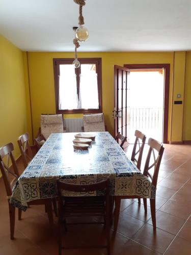 Casa Rural Izarrak in Valle de Valdebezana