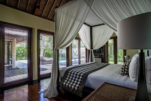 One-Bedroom Private Pool Villa with Free Airport Transfer