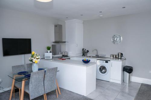 Kitchen, Luke Stays - Front Street in North Shields