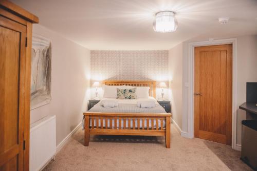 Home Farm & Lodge, , South Yorkshire