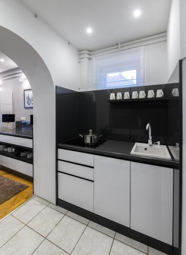 Apartment image 3