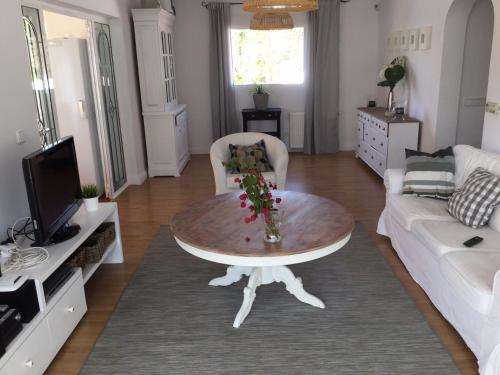 Chalet image 4