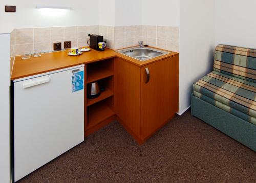 Kitchen, Hotel Wolf in Prague 15